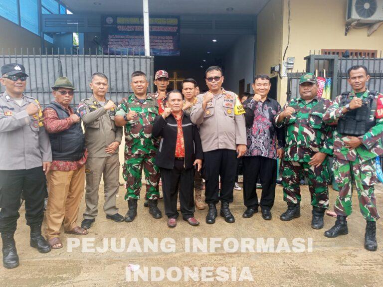 Terlihat Kekompakan Kapolsek Pebayuran Bersama Danramil Serta Unsur Kecamatan, Melaksanakan Pengamanan Perayaan Natal 