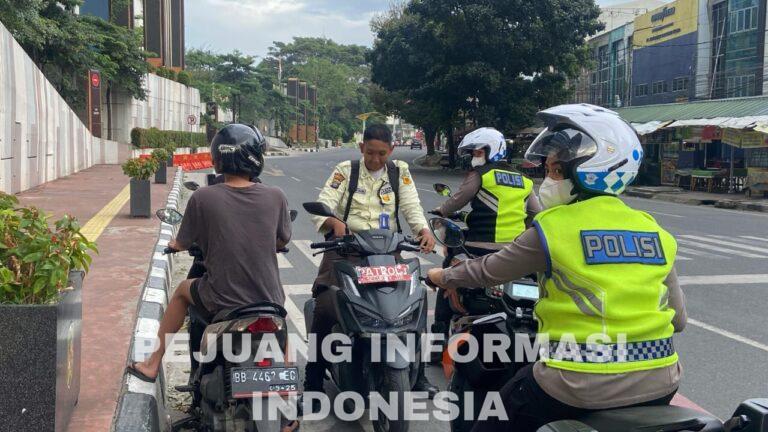 Srikandi Polrestabes Medan Patroli Pagi & Sore Urai Kemacetan
