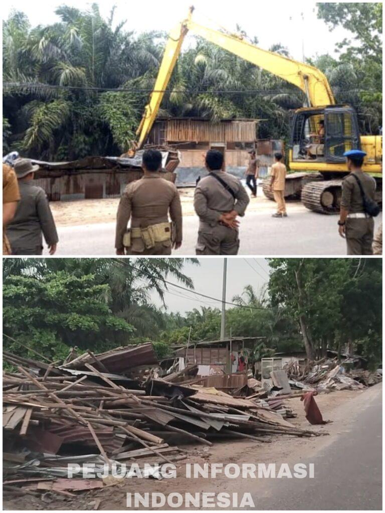 Tenda Biru Esek-esek di Pekanbaru Diratakan! Satpol PP Turun Gunung, Warga: “Kayak Pasar Malam!”